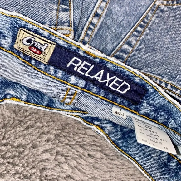 CRUEL GIRL HIGH-WAIST DENIM SHORTS // SIZE 0🩵 - Picture 4 of 4